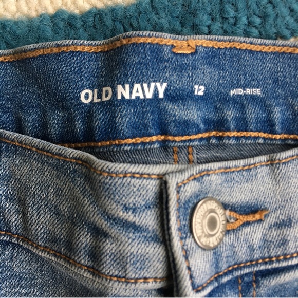 Old Navy Shorts - Picture 2 of 5